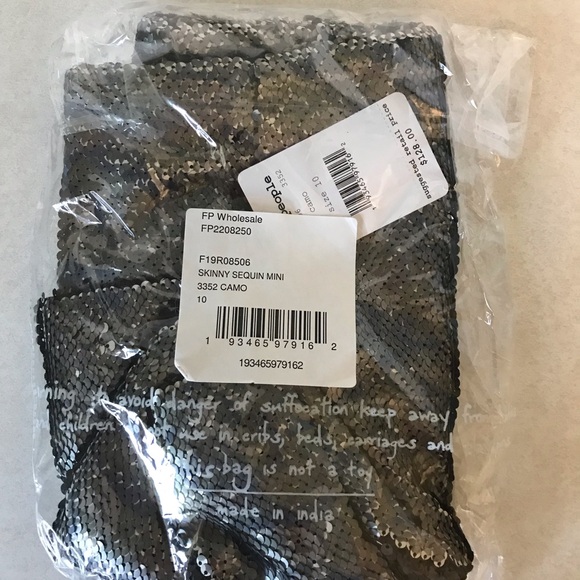 Free People Camo Skinny Sequin Mini Skirt - Picture 12 of 15
